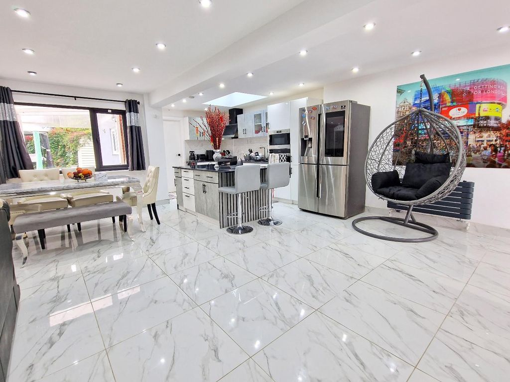 Property photo 3 of 21 20250918_123230.Jpg