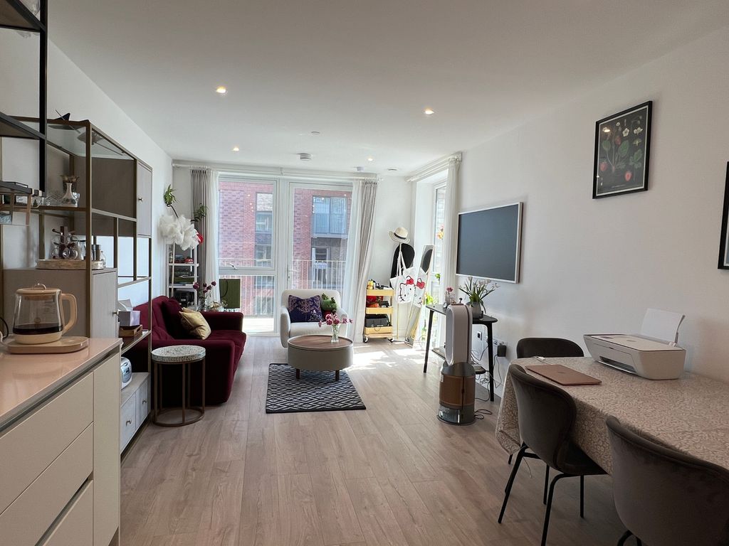 Property photo 2 of 9