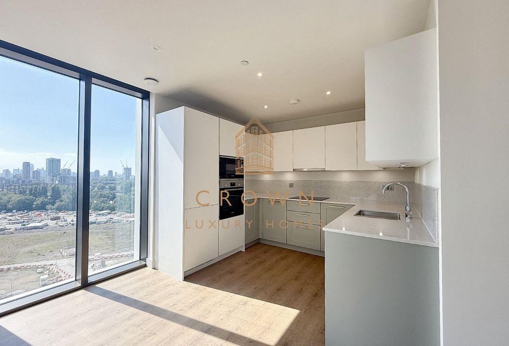 Property photo 3 of 32 Menara Point, 502120 (4).Jpg