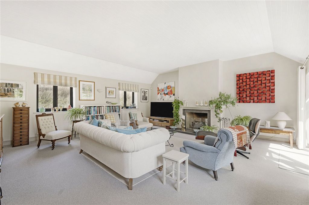 Property photo 3 of 32 Picture No. 03