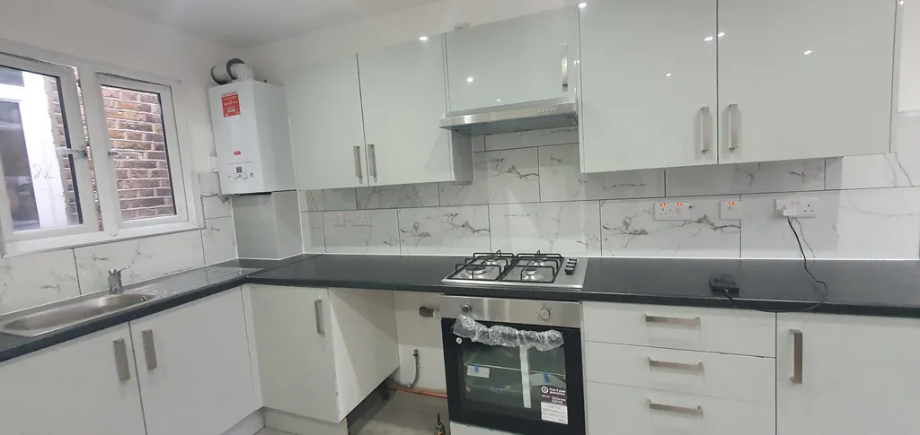 Woodford Road, London E7 - Widok 6