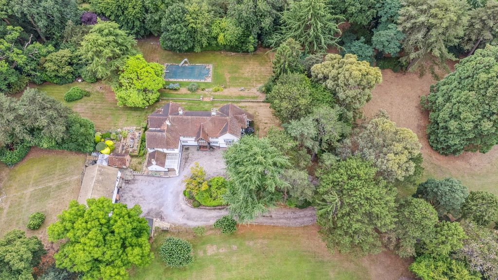 Property photo 3 of 20