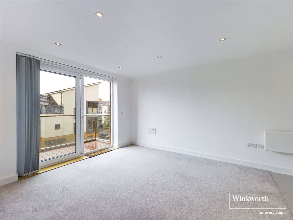 Property photo 3 of 9 Picture No. 26