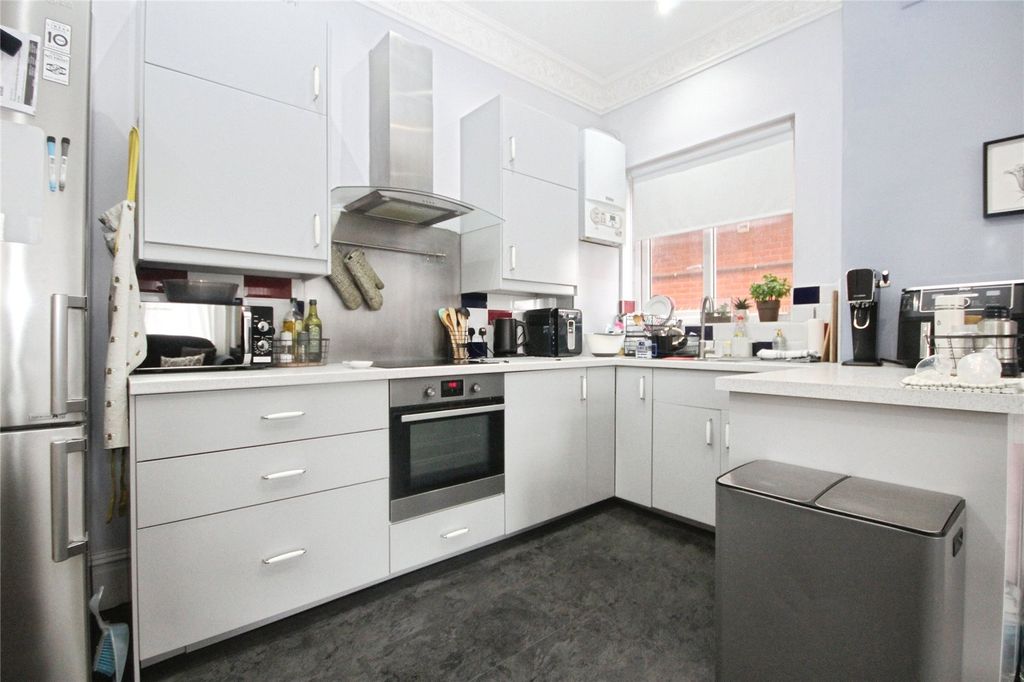 Property photo 2 of 12 Kitchen