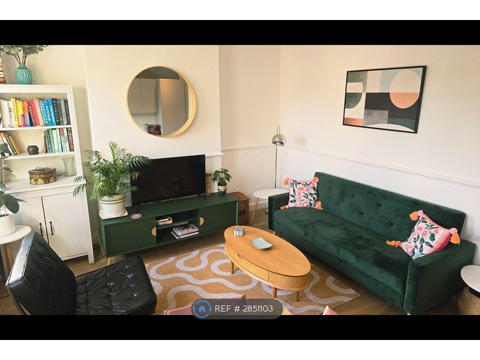 Property photo 1 of 15 Comfortable Living Room