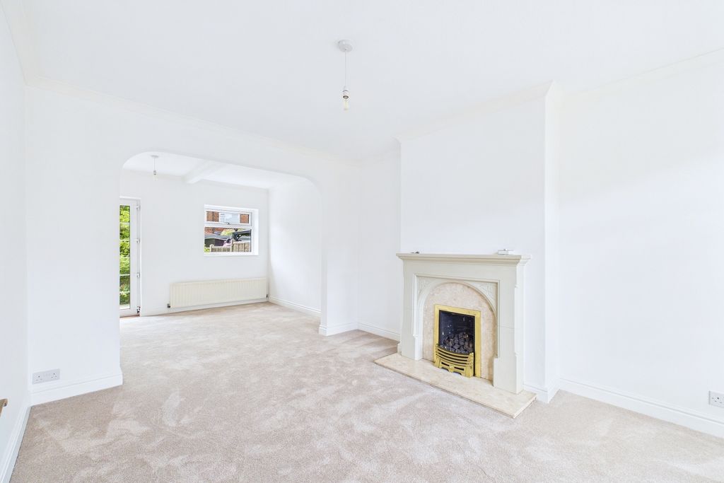 Property photo 1 of 17 Cam02279G0-Pr0163-Still010