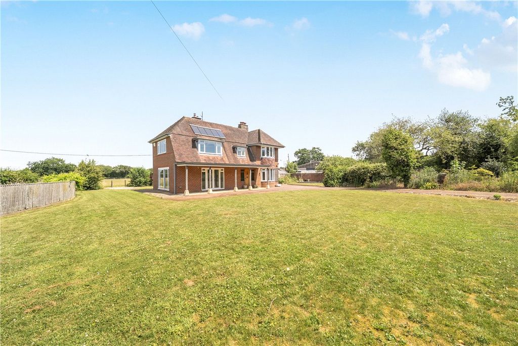 Property photo 1 of 11 Picture No. 02