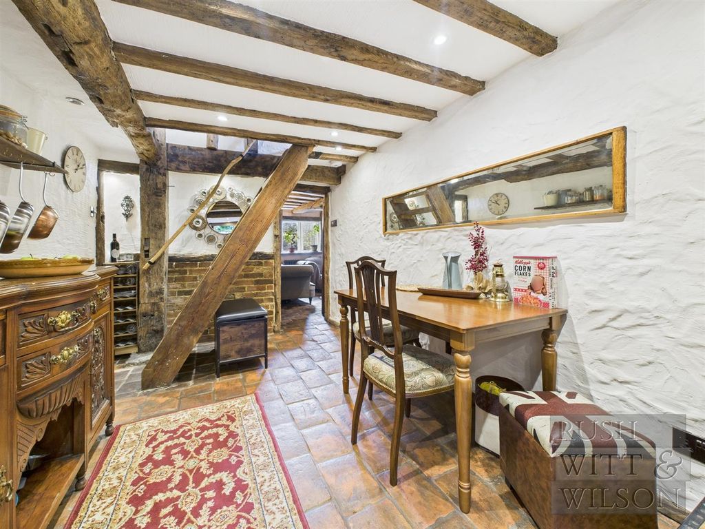 Property photo 2 of 23