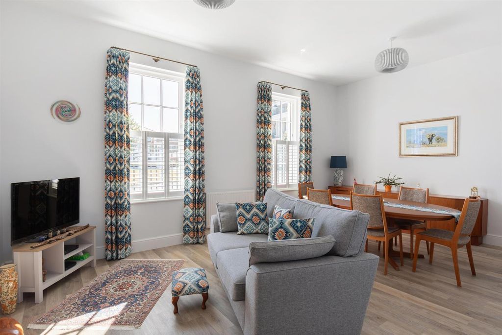Property photo 2 of 40 9O2A2623-Hdr-Enhanced-Nr.Jpg