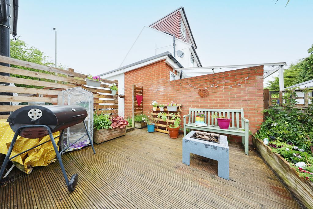 Additional image 14 of 3 bed semi-detached house for saleGoodmead Road, Orpington BR6
