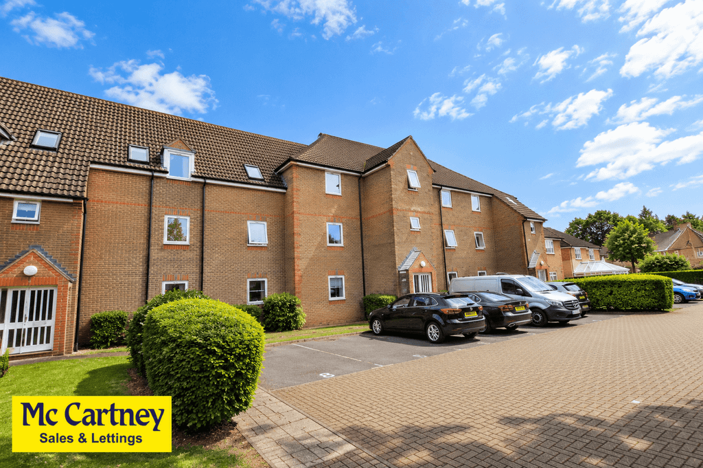Property photo 1 of 8 Beeleigh Link, Chelmsford, Essex, CM2 6Ph