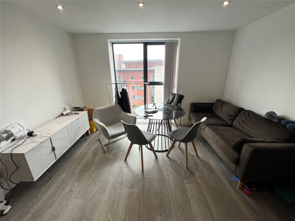 Property photo 2 of 10 2