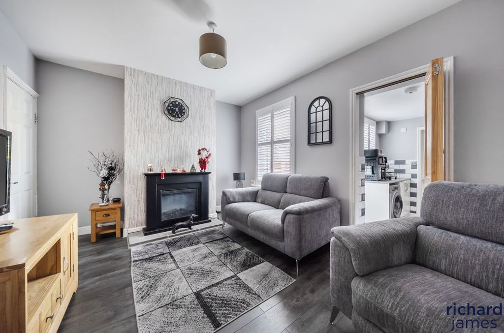 Property photo 2 of 10 d2F1Aace778E4c26A2840Cf4A8d06Ccd