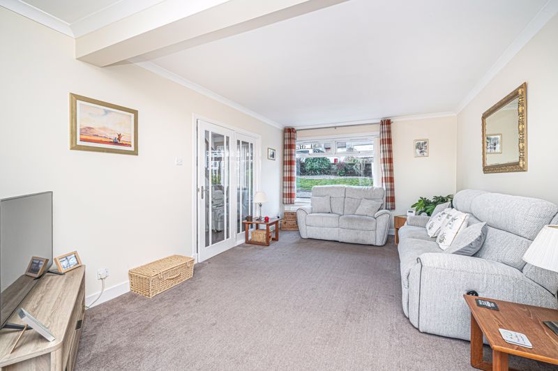 Property photo 2 of 25 Lounge