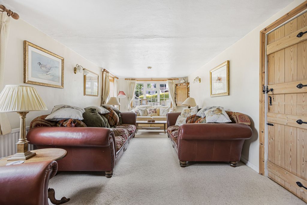 Property photo 3 of 33