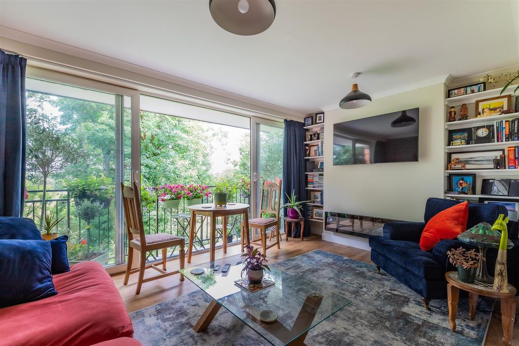 Property photo 2 of 19 6 The Mount-14.Jpg