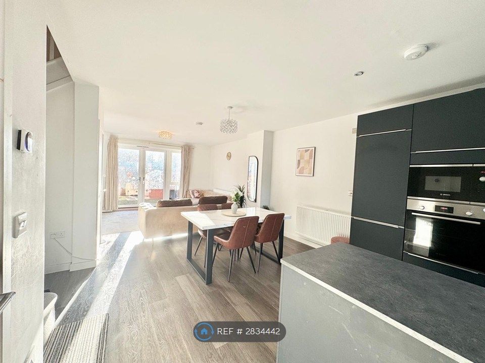 Property photo 1 of 35