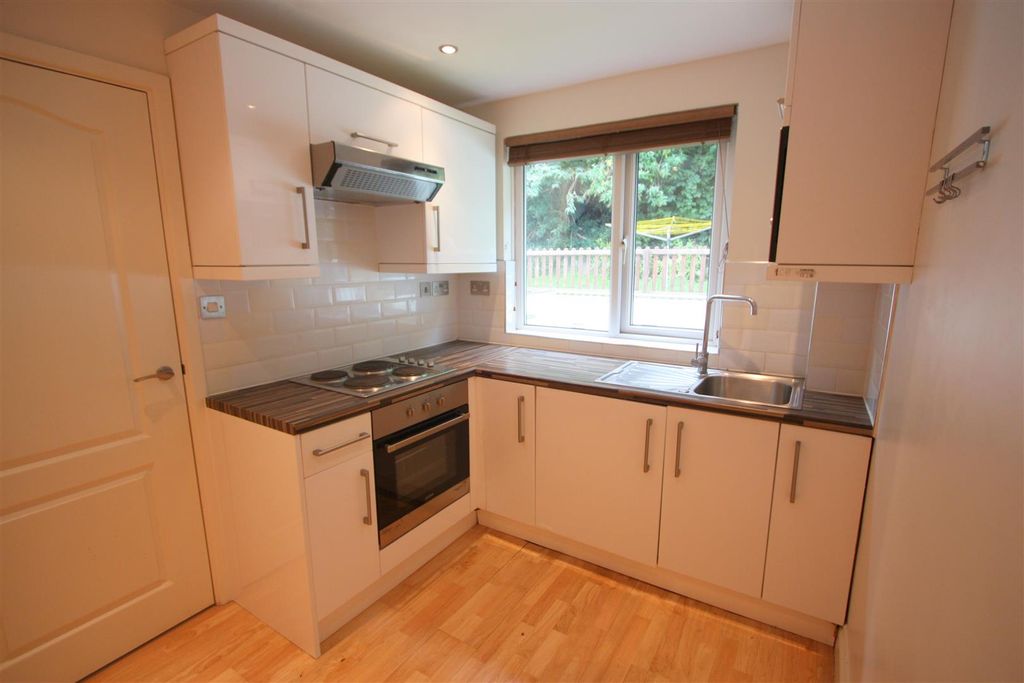 Additional image 4 of 2 bed flat to rentTrenance Lane, Newquay TR7