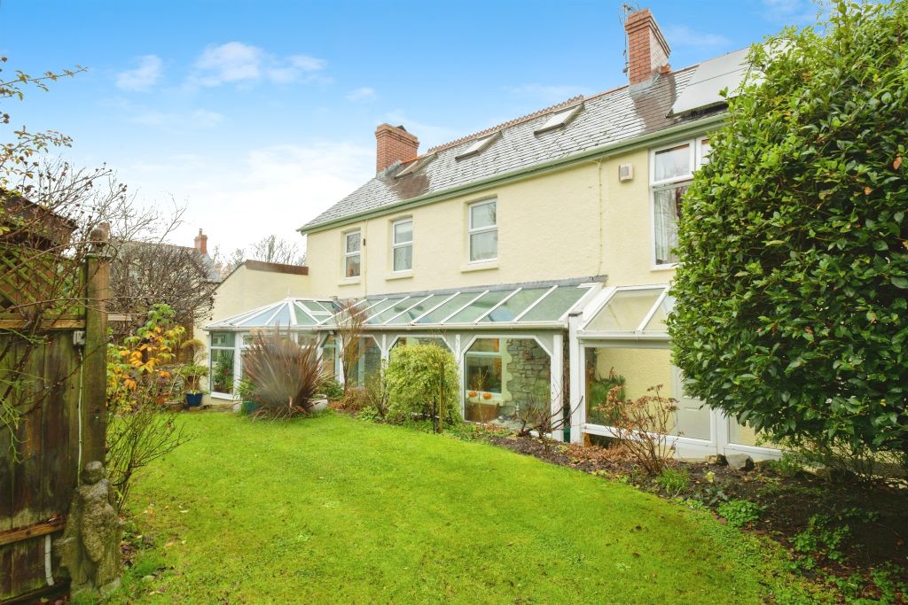 Property photo 1 of 24