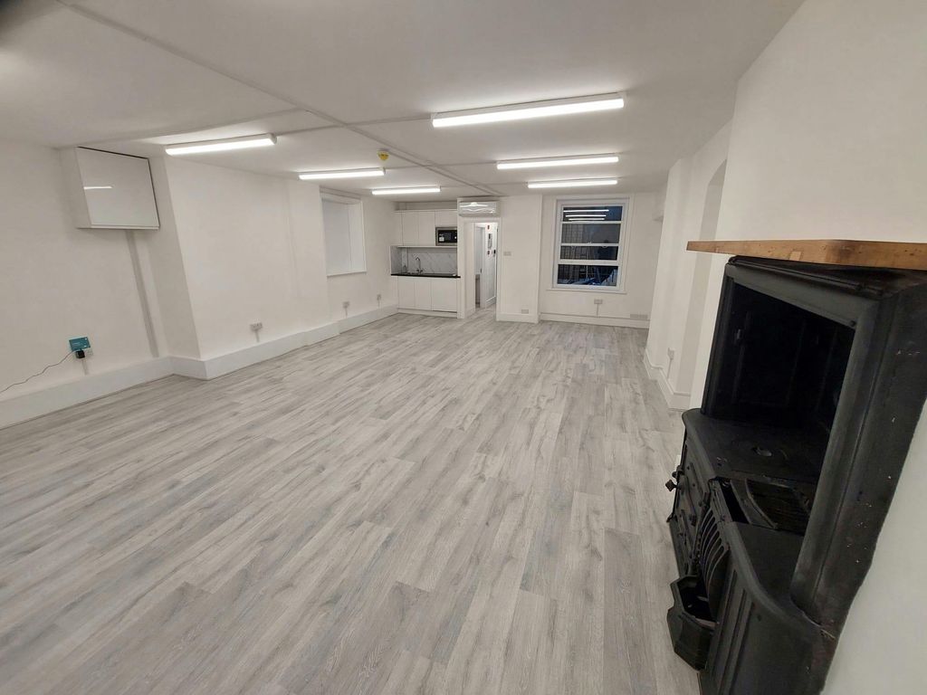 Property photo 1 of 10 5Df564470Ad74790B63F9249F60c1Eff.Jpg