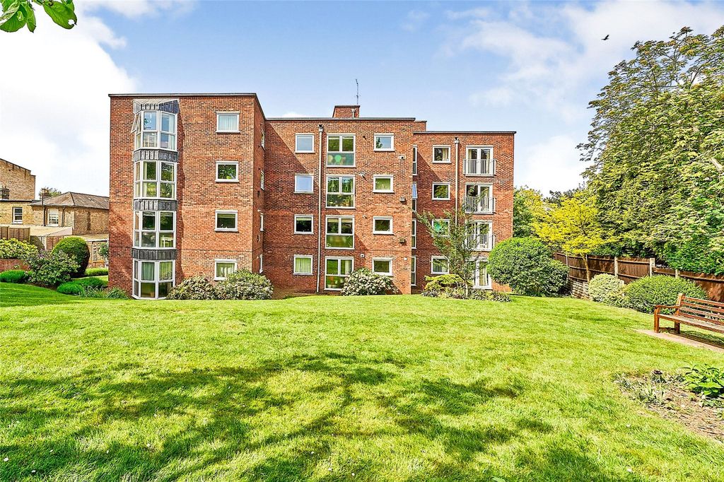 Property photo 1 of 8 Picture No. 01