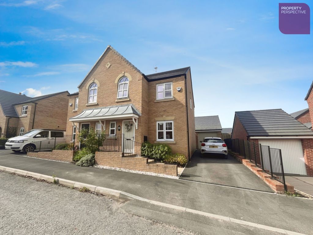 Property photo 1 of 14 Pbox-Street_Scape-338615.Jpg