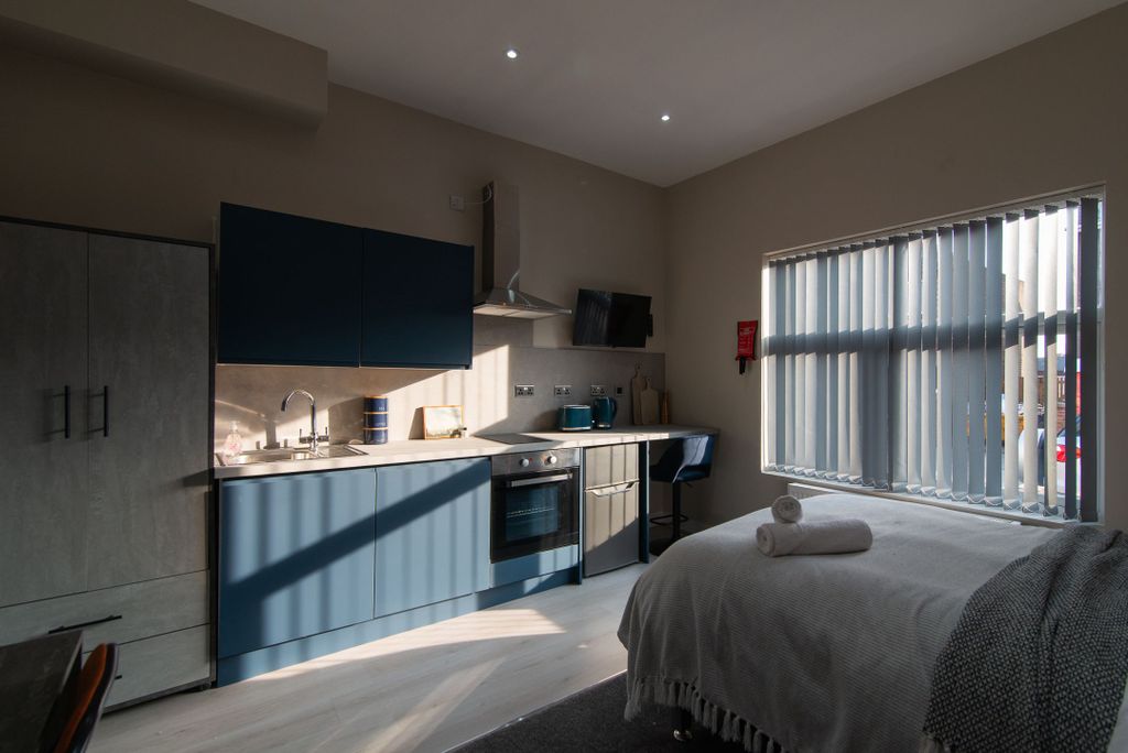 Property photo 1 of 38