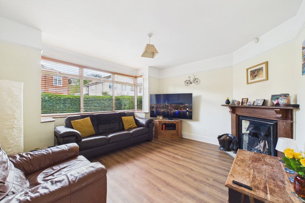 Property photo 2 of 14 Picture No. 10