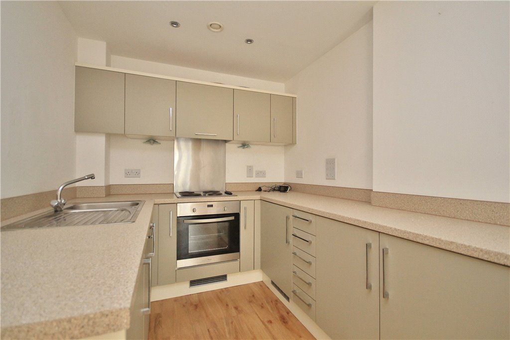 Property photo 3 of 6 Kitchen