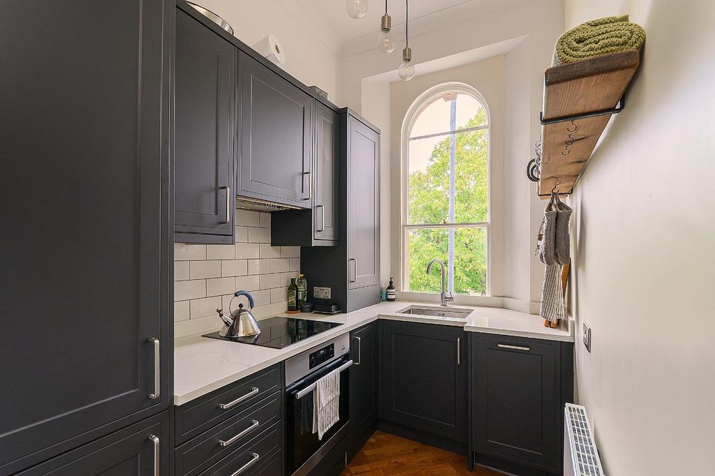 Property photo 3 of 20 F3U1B9Rcn - Kitchen C.Jpg