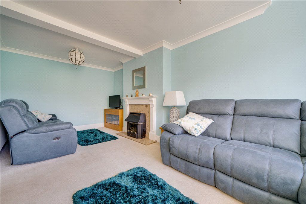Property photo 2 of 17 Sitting Room