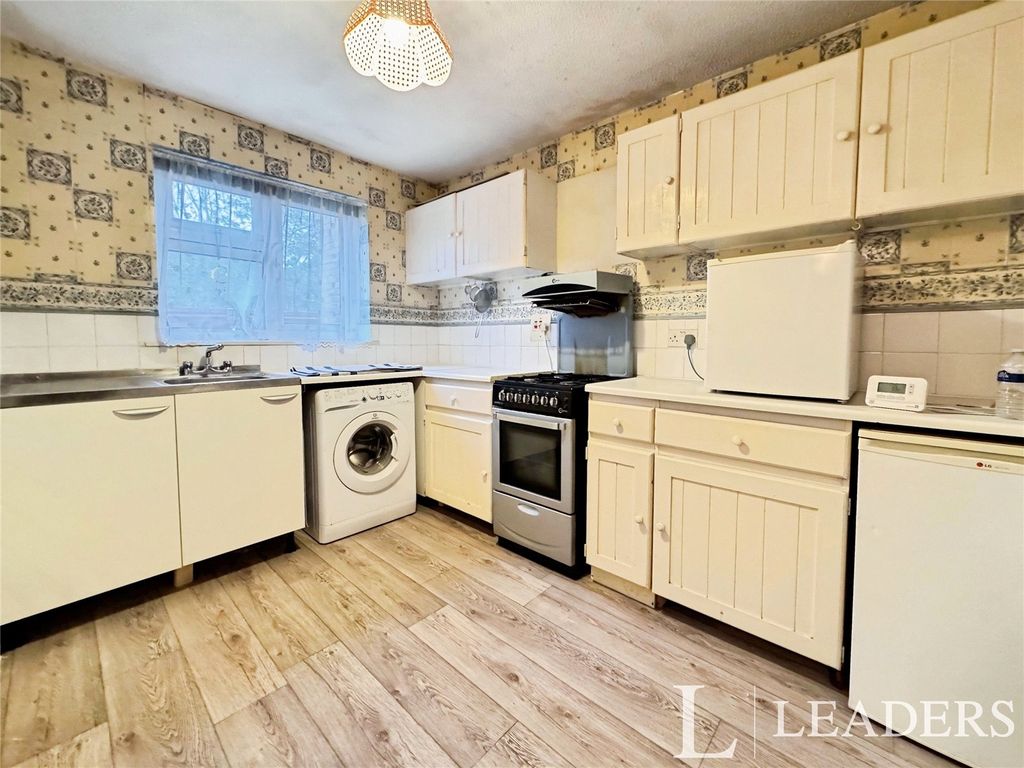 Property photo 3 of 5 Picture No. 05