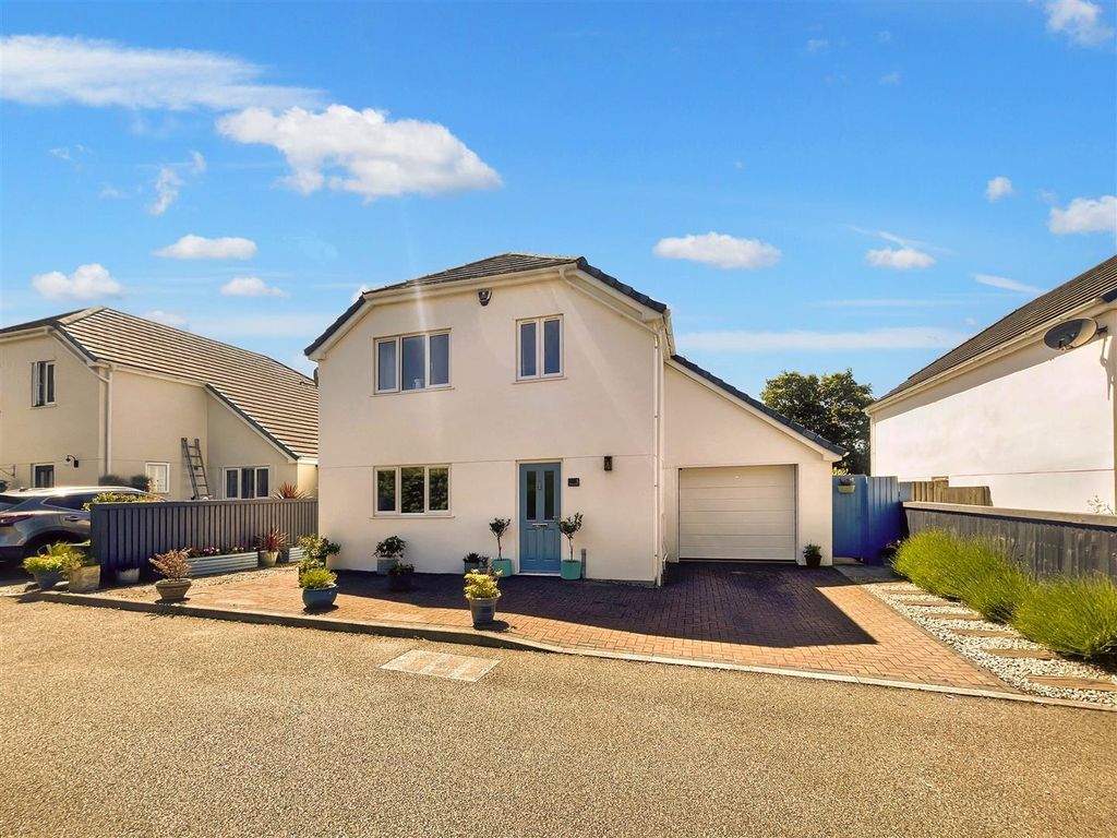 Property photo 1 of 22
