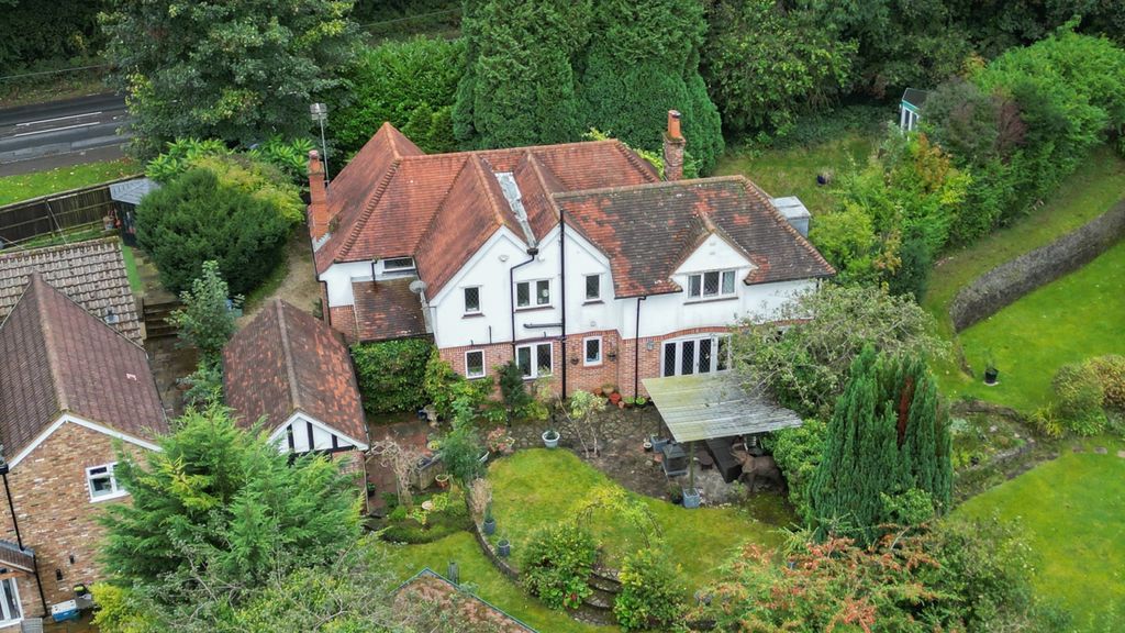 Property photo 2 of 21 Picture No. 18