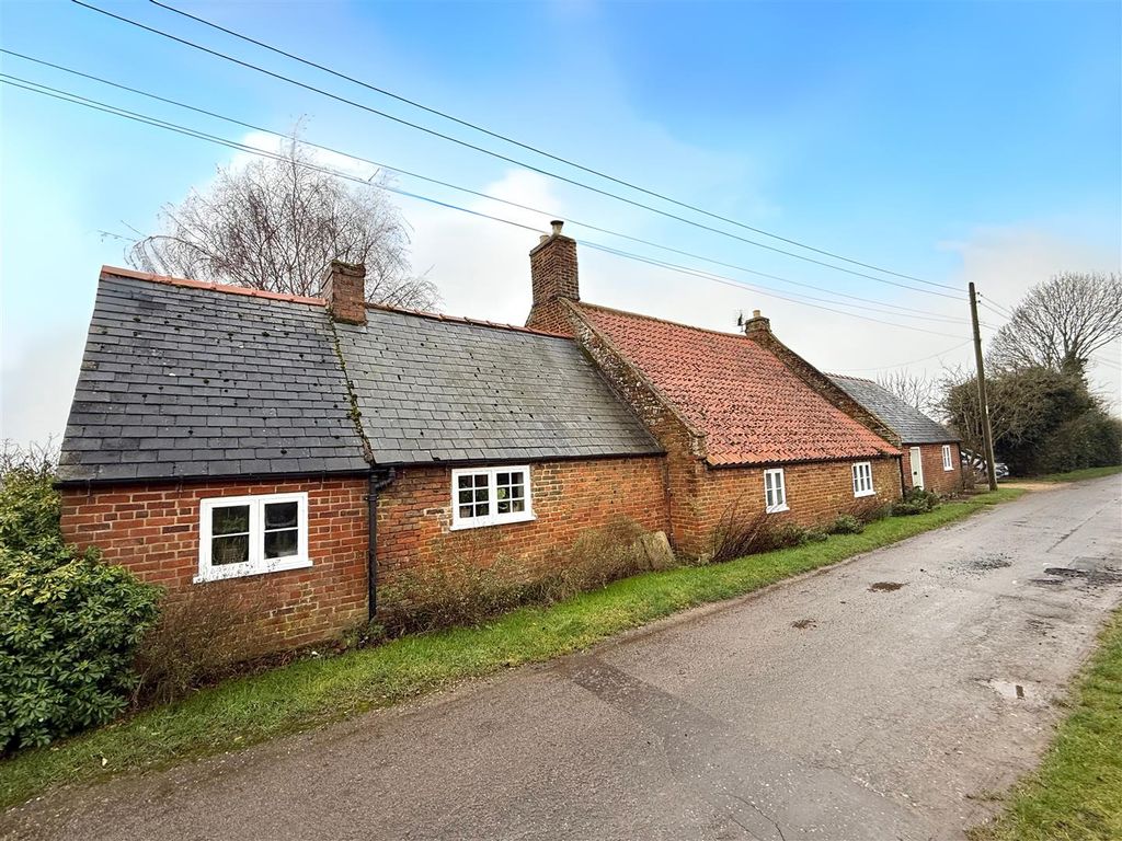 Property photo 1 of 27 Daa9c00F-7621-4A6c-A115-6A90c0ccc4Ff.Jpeg