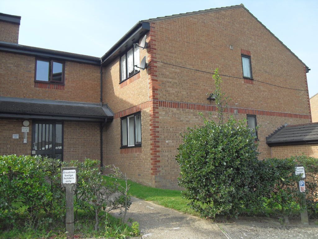 Property photo 1 of 8