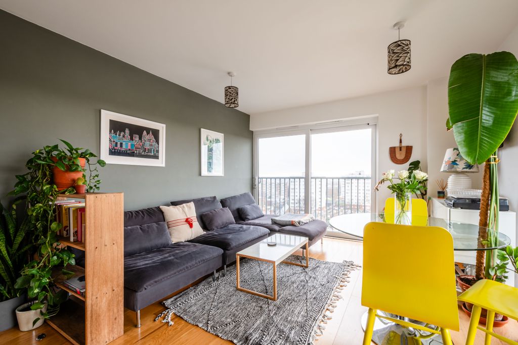 Property photo 3 of 7 3