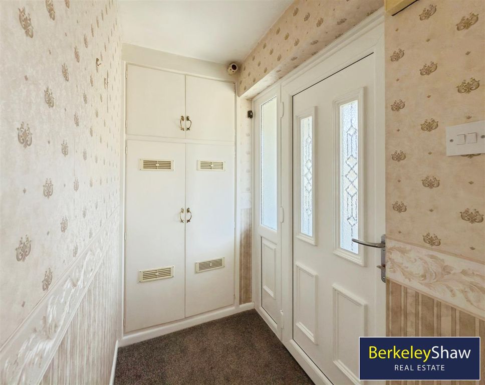 Property photo 3 of 12 B3c96A5d--4Ba5-Ad8C-D594Cb776587-63615-000016F1A90