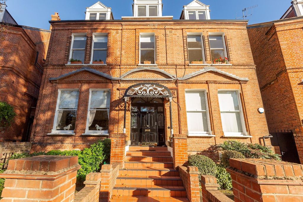 Property photo 3 of 9