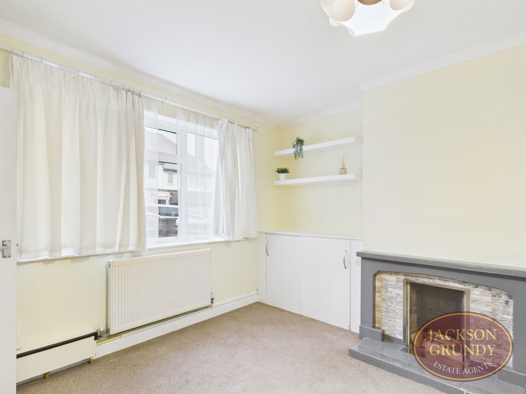 Property photo 2 of 16 Hastings Road