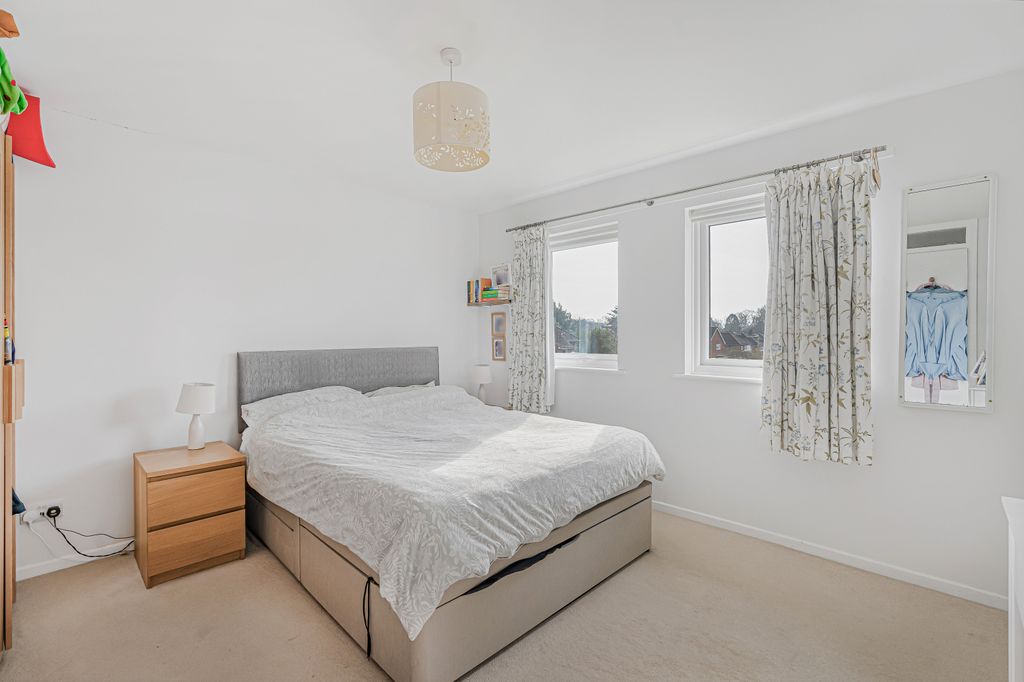 Additional image 12 of 4 bed link detached house for saleMoggs Mead, Petersfield, Hampshire GU31