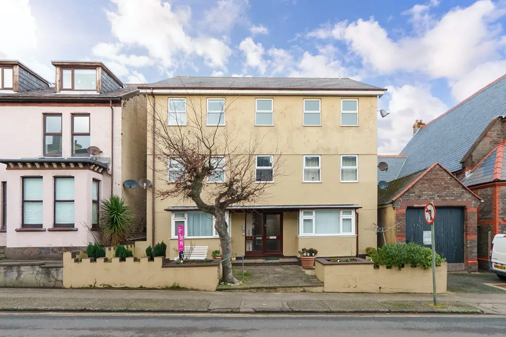 Property photo 1 of 16