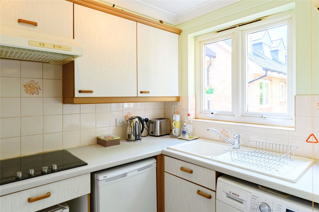Property photo 3 of 14 Picture No. 21
