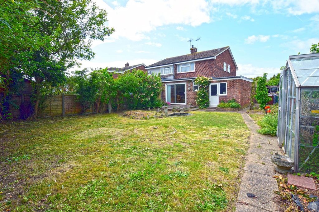Property photo 2 of 24