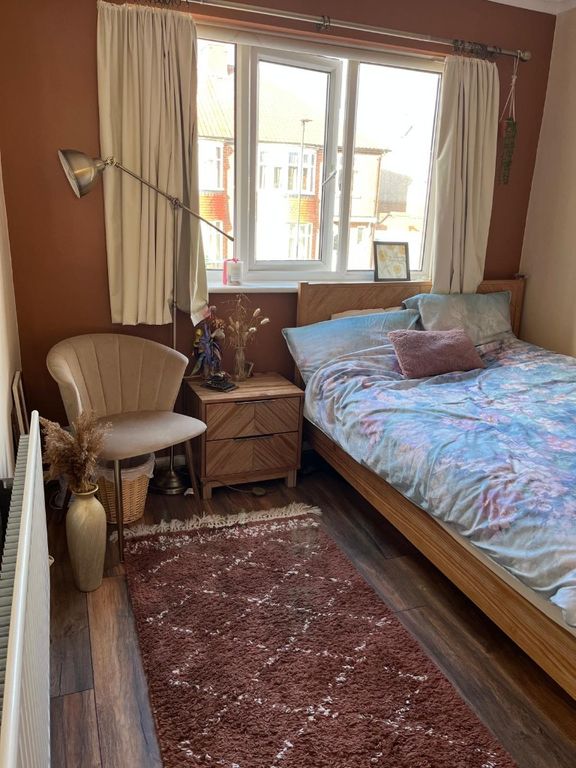 Property photo 1 of 3