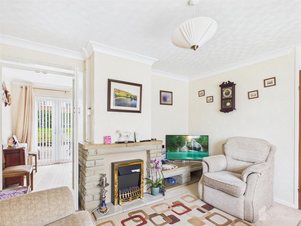 Property photo 3 of 10 Cam02367G0-Pr0395-Still014.Png