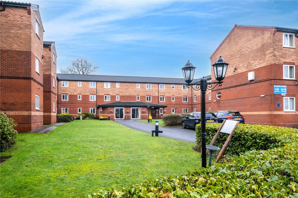 Property photo 1 of 15 Front Aspect