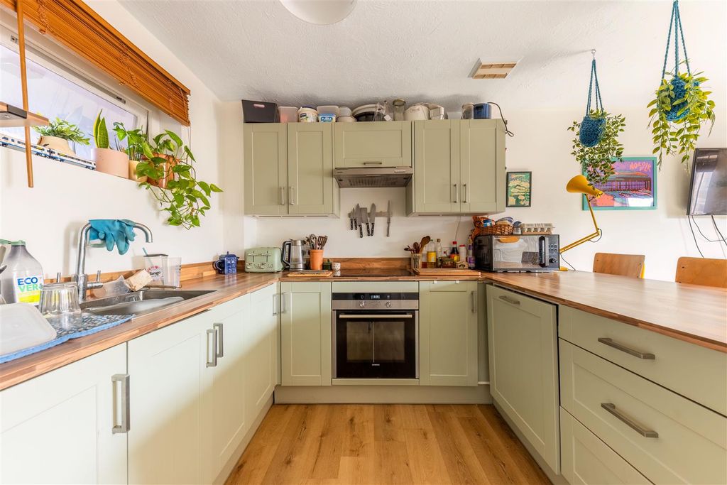 Property photo 3 of 9 ba-3.Jpg