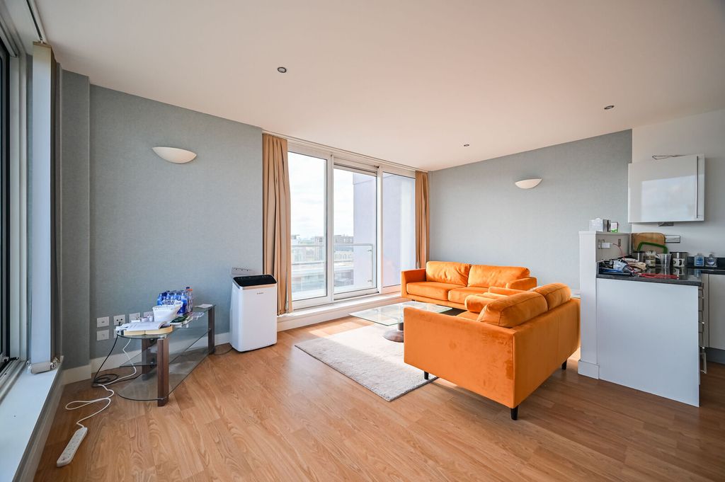 Property photo 2 of 19