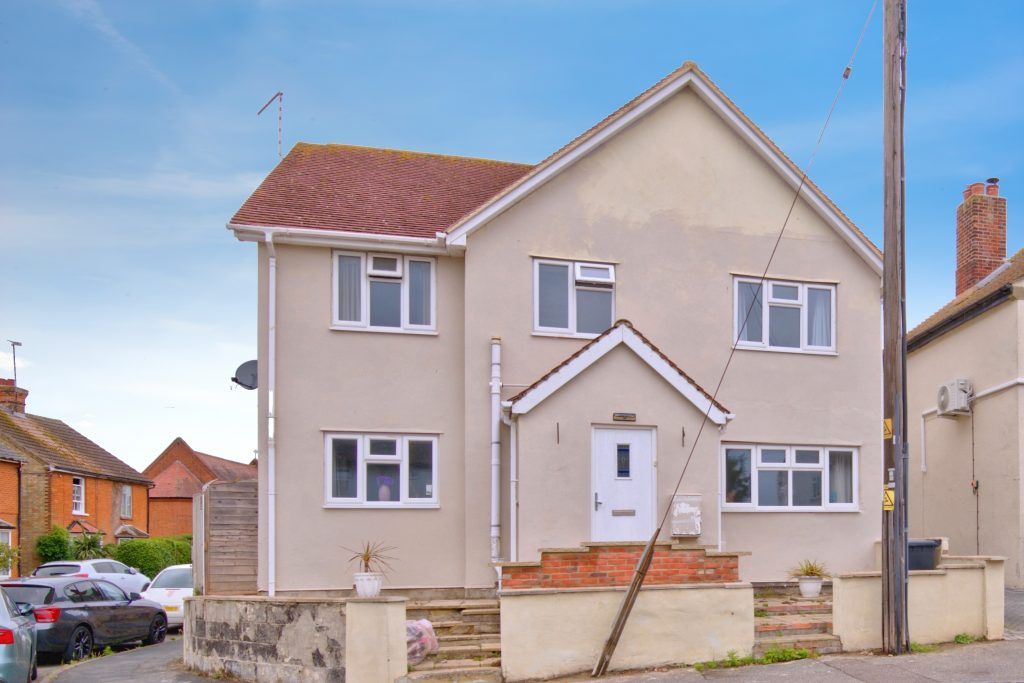 Property photo 1 of 27